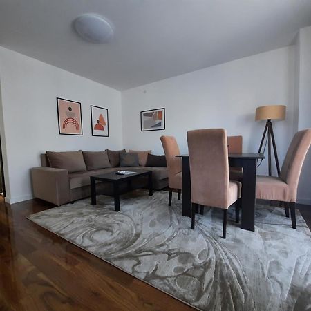 Divizija Lux Apartments Belgrado Habitación foto