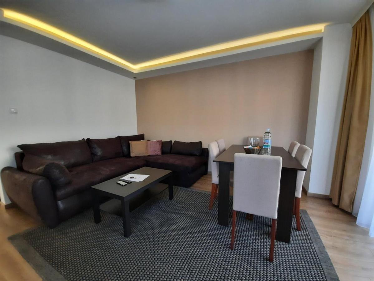 Divizija Lux Apartments Belgrado Exterior foto