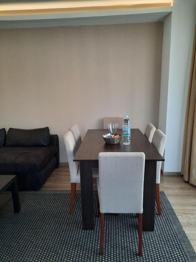 Divizija Lux Apartments Belgrado Exterior foto