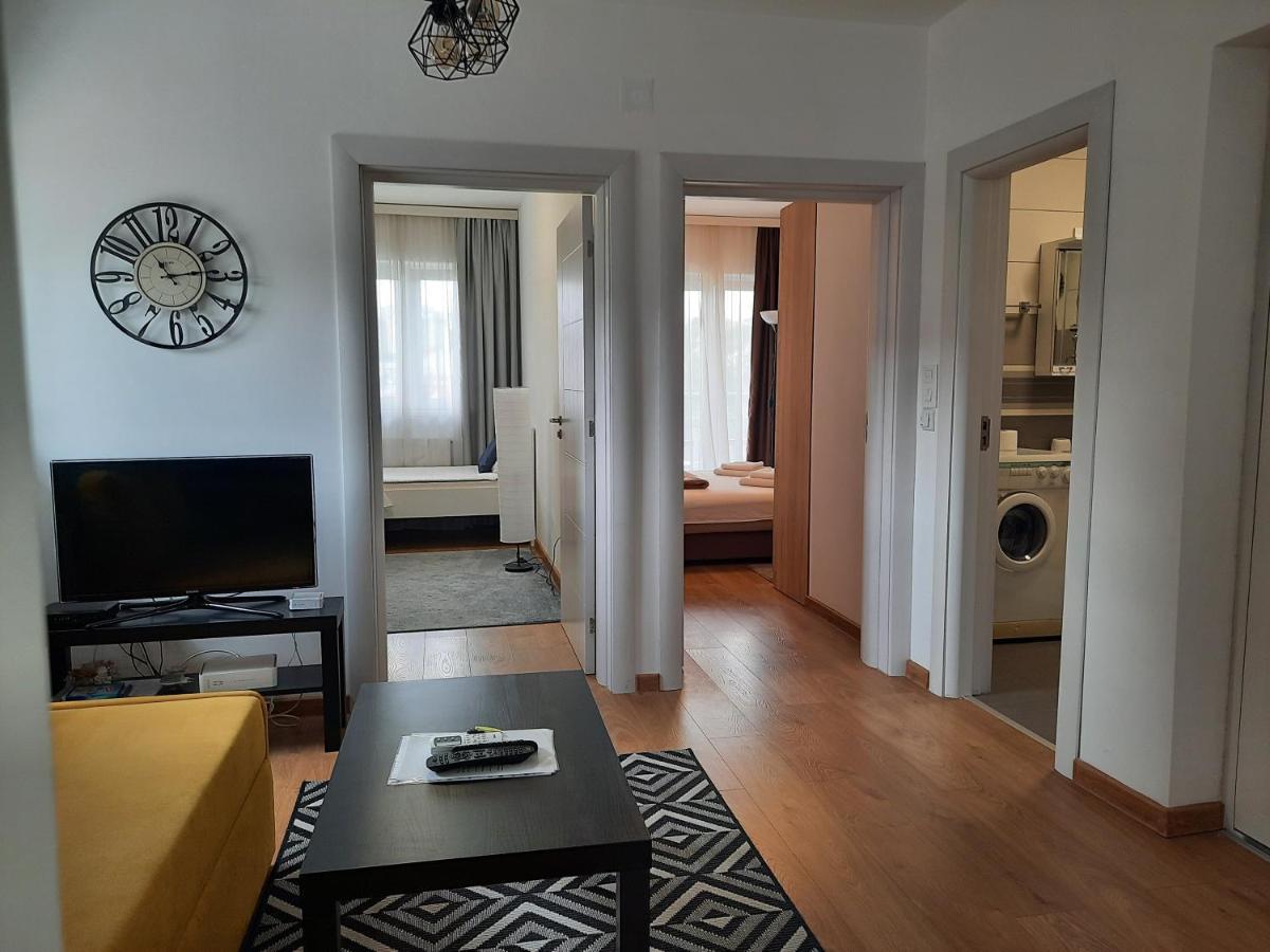 Divizija Lux Apartments Belgrado Exterior foto