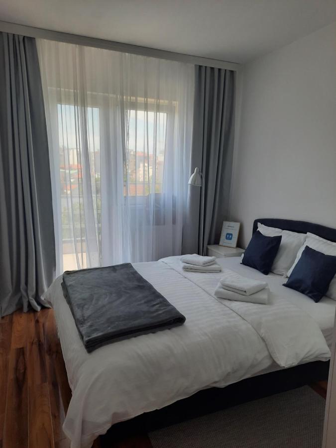 Divizija Lux Apartments Belgrado Exterior foto